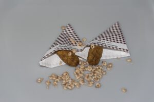 Nu proeven. Onze garnalenkroket! ✱ De smaak van Amersfoort Frituur Van Gogh | Amersfoort De garnalenkroket van Van Gogh Friet...